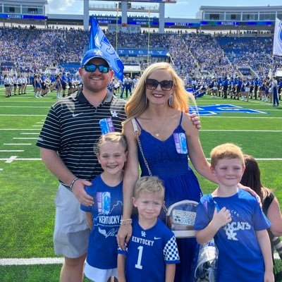 Beautiful wife/daughter/sons with the best family/friends a man can ask for. Morehead St. Baseball Alum. Love the CATS, Reds, Bengals and Notre Dame Football