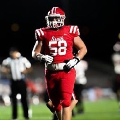 | Millard South ‘25🎓 | Football #58 OL🏈 | 6’2 265 | 3.1 GPA. | 3.2 weighted GPA |Enrolled in the Early College Program |📱531-215-6505 | NE