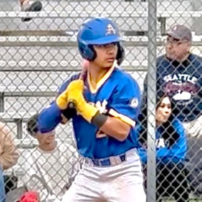 Bishop Amat High School | 2026 | 6'0 / 165lbs | INF/OUT | RHT/RHB | VAR GK | Uncommitted | ⚾️ ⚽️ | https://t.co/8EivRuJyzD