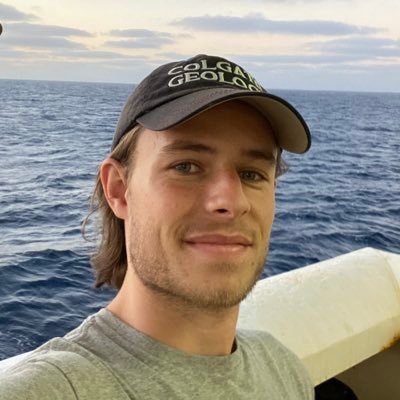 Oceans PhD student @Stanford | @colgateuniv ‘22 | marine biogeochemistry | he/him 🏳️🌈