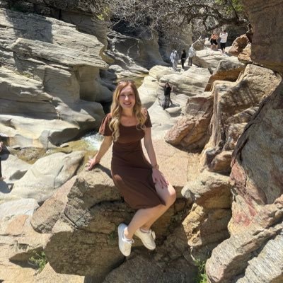 sukran_gvn's profile picture. Coğrafya Öğretmeni🌍🏔🌴🌋 Tarih meraklısı 📚📝 Dokuz Eylül Üniversitesi 🎓🎓🎓