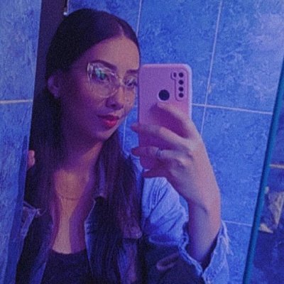 'Se vale soñar, porque se cumple.' -lhl.
•Maximiliano's mom👣• |OldSchool✨|