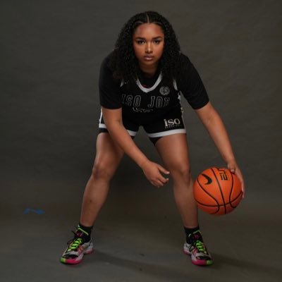 Kendri Broughton ~c/o 2026~5’11~ Forward/ Post ~Dumas High School~IsoJoe 16U