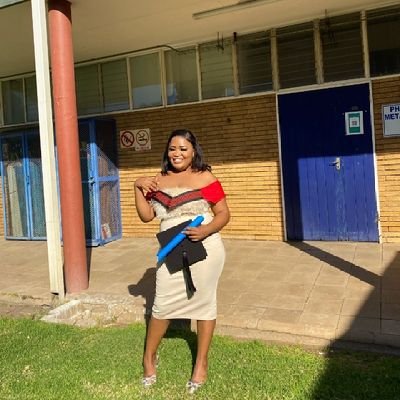 🧑‍🎓 📖- VUT (Public Relations)
🏡: FREE STATE
📍: VAAL
Pretty Polished and Moving Gracefully 🙏❤️