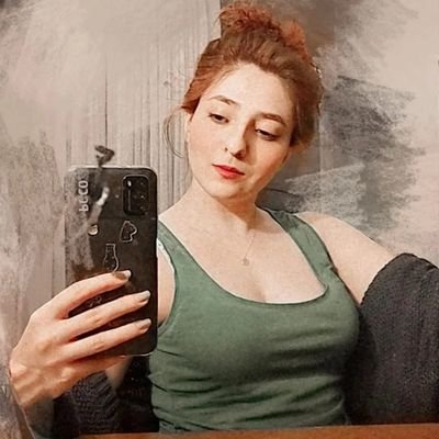 ezze_eeh's profile picture. Plant mom☘️🕊️