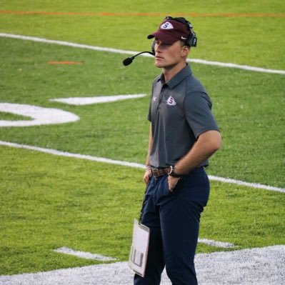 Glory to the Lord ✝ Special Education Teacher | Offensive Coordinator | QB Coach - DM for lessons