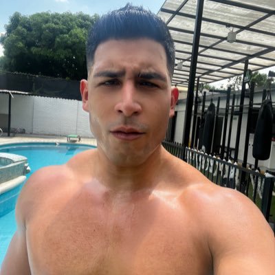 yosoysebasm's profile picture. A elegir, me quedaré con el cuerdo que aguante mi locura.