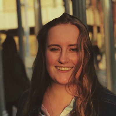 everlaura13's profile picture. 30, Teacher swiftie, senior swiftie💜 #1 the lakes fan, Eras 5/21, top faves are Taylor, maisie, Dylan, personal: lauramink3 Venmo: lcmink13 🤷🏼‍♀️