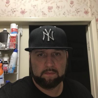 hello my name is jd I am a gamer and just starting content creating first stream going live very soon.Hopefully I can entertain you all.