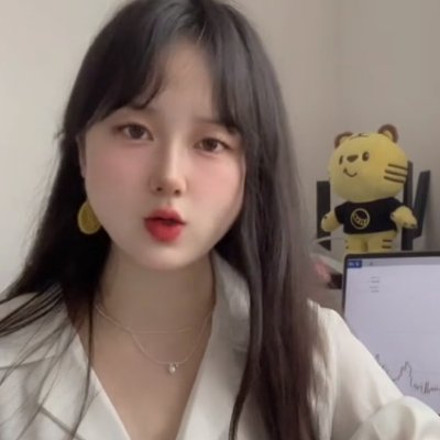 mandymeng27's profile picture. 10 years travel on the earth,5 years fight in the STOCK.