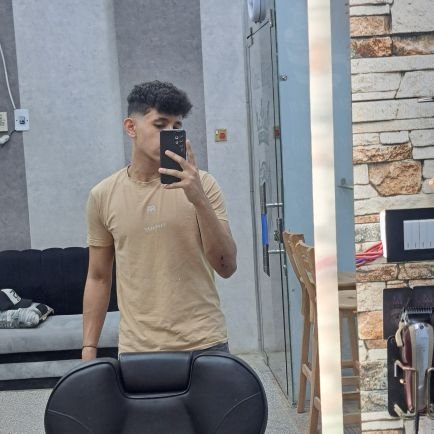 mustafatarik018's profile picture. 