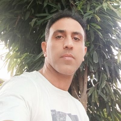 AriiyaRad's profile picture. یک گرافیست آتئیست