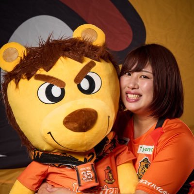 #ヴィアティン三重 🧡35 #寺尾憲祐 選手🔥#三重大旗隊 🦁🏁⚽️スタジアムで見かけたら気軽に声かけてくださーい🦁 #ひとみと愛車ちゃんの遠征記録 🚗💓 #望月嶺臣 選手を応援してました💚