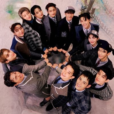 lizzieechan's profile picture. 아포방포10💜 
GAM3 BOII 🩵🩷
🌈