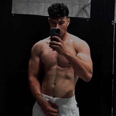 22 | 6’2 🇲🇽