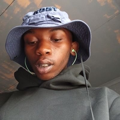 SphumezaM22's profile picture. Simply the best 👌