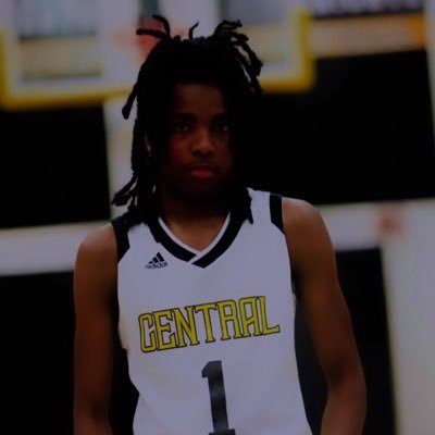 @begreatelite 17u PG, |5’10|, GPA: 3.54 @CGHS_BB Keylancarson88@gmail.com