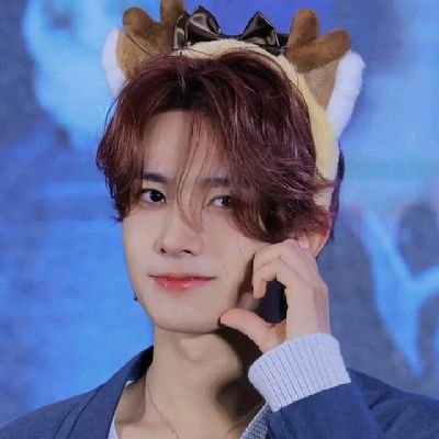 I'm heeseung's wife (facts)
(joke only pero pwede rin nmn)
fan account for our bambi🦌
