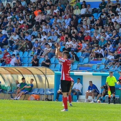 Enamorado de mis hijos Leire y Jadel.
Actualmente jugador del Polideportivo Almería (Tercera Federación Grupo 9)