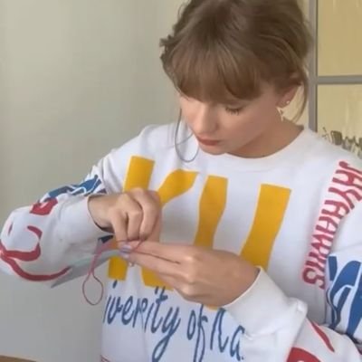 jayhawkswiftie Profile Picture