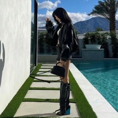 BLINK_LaLizzz's profile picture. #BLACKPINK #LISA𓃠 ☆∀☆ #LILIES𓆸
