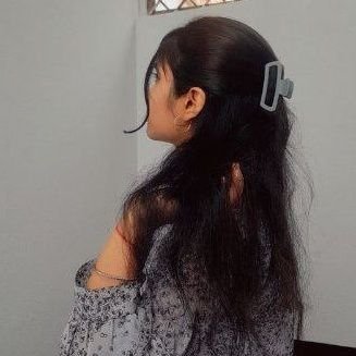 surbhistwt's profile picture. Blossoming into the best version of myself 🌷