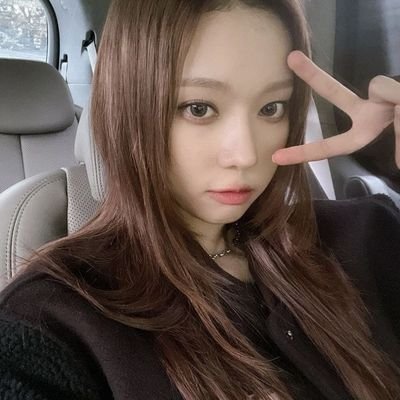 yourstrulyslutt's profile picture. 