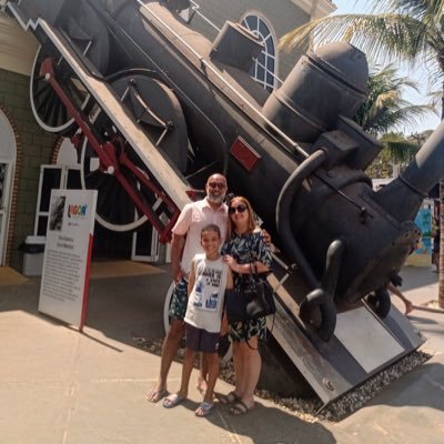 theAlexReis's profile picture. livrai-me de todo mal!