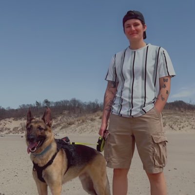 tiffhyatt15's profile picture. 