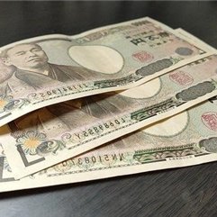 経営者/投資家/資産家。過去にビジネスに失敗し多額の負債を負う、諦めずに再び起業し数社経営。最近は有益情報を教えたり、自身がお金に苦労した経験からお金に困っている人を救いたいと思い、小規模ですが現金プレゼント企画をしております★ こちら⇒https://t.co/A5ZRENplzl