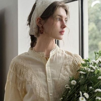 BhatShaista4's profile picture. I'm aware that I'm rare