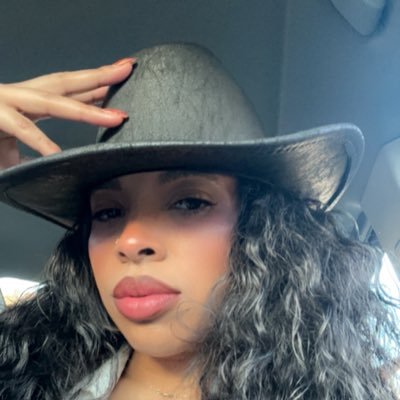 Coco_Cudder's profile picture. My tweets are my own. I make drinks and sometimes I post them. Cocktail & menu consulting, link below🥂