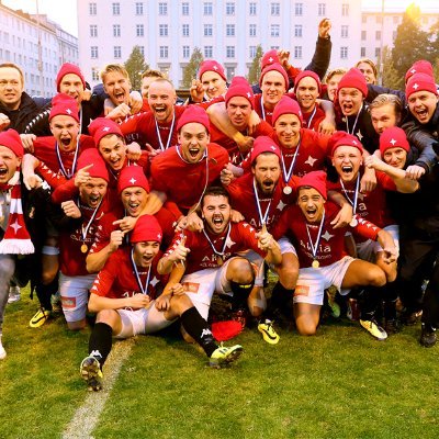 Suuremman luokan HIFK Fotboll fani Lappeenrannasta, samaan aikaan myös suuremman luokan Ässät fani

TikTok: @engangalltid