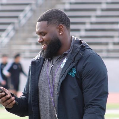 Los Angeles Native | @boscofootball alum | @bengalgridiron alum | @molinafootball Defensive Coordinator / LBs