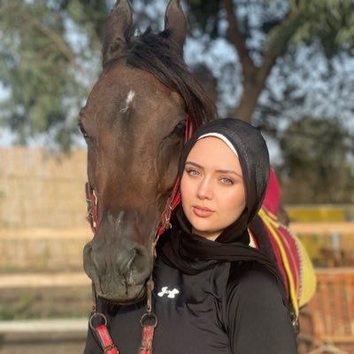 my official Twitter account |fashion blogger&hijab model |dr analysis|opera singer |https://t.co/1RI63iK08a| instagram : @mirna_abdelwhab