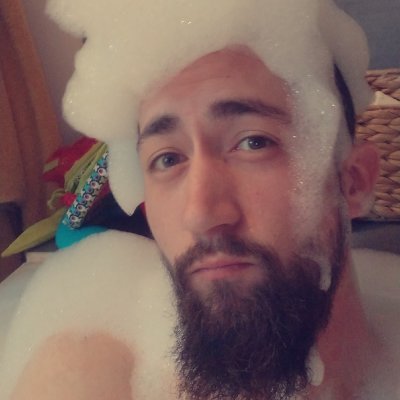 Gwakaz's profile picture. Joue sa vie aux dès.
Speedrunner à la retraite.
Drôle les jours impairs.