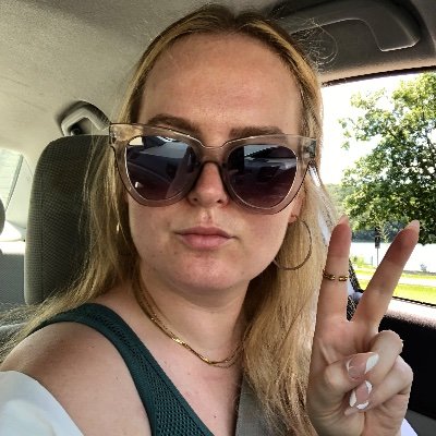 Christin_BR's profile picture. she/her