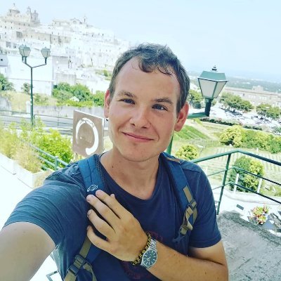 Master of Applied Informatics, tech enthusiast, traveler, and occasional writer. 💻 https://t.co/4JHFyuhBzd