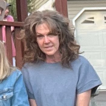 Proper_essence's profile picture. Love God, Family, animals. Wellness Advocate for doTERRA Essential Oil’s