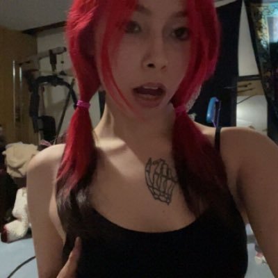 thenaughtyfae Profile Picture