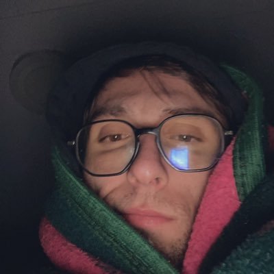 emirariemir's profile picture. üzücü
