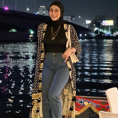 RoqiyaT's profile picture. "لو ركزت علي اللي ضاع منك عمرك ما هتشوف اللي بيستناك" ♥️