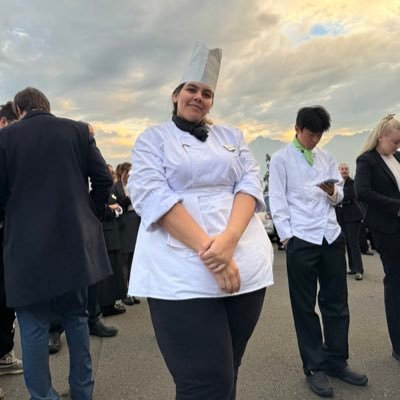 Previously trained under the mentorship of an award-winning Top Chef🥇 Studying International Business in Culinary Arts 🇸🇦🇨🇭