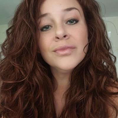 StephanieNader's profile picture. 