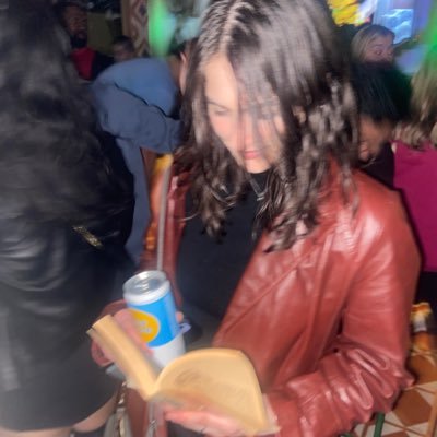 anniex360's profile picture. she/her
