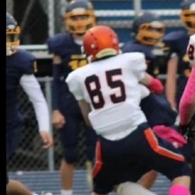 Berea Midpark Highschool  Football, Track

5'9 170 lbs 3.5 gpa. 4.65 40 Yard dash

Bench 195

Squat 315

Deadlift 335

cell - 440-661-9458