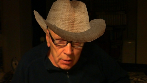 Jeg er den myke mann som myker alt jeg kan- og kommer etter Kvinnefronten i 1. mai toget Støtter Médecine sans frontiére! Hater skravleradio og pudding m/snerk