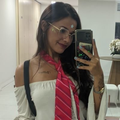 asis0yyo's profile picture. no pretendo que me entienda qué difícil es ser yo ⭐