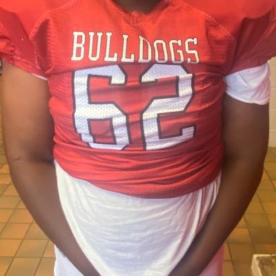 6,0 height 280 weight 3.0 gpa Class of 2026 position DT OT email: meme2254992@gmail.com