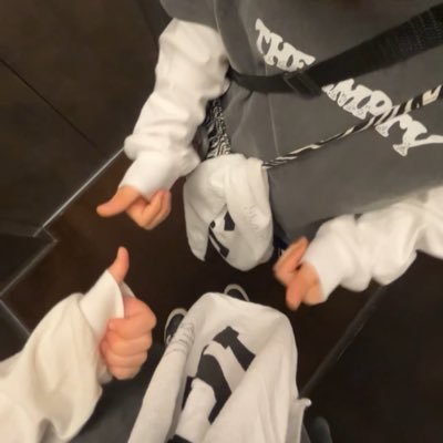 zqylls2's profile picture. 06